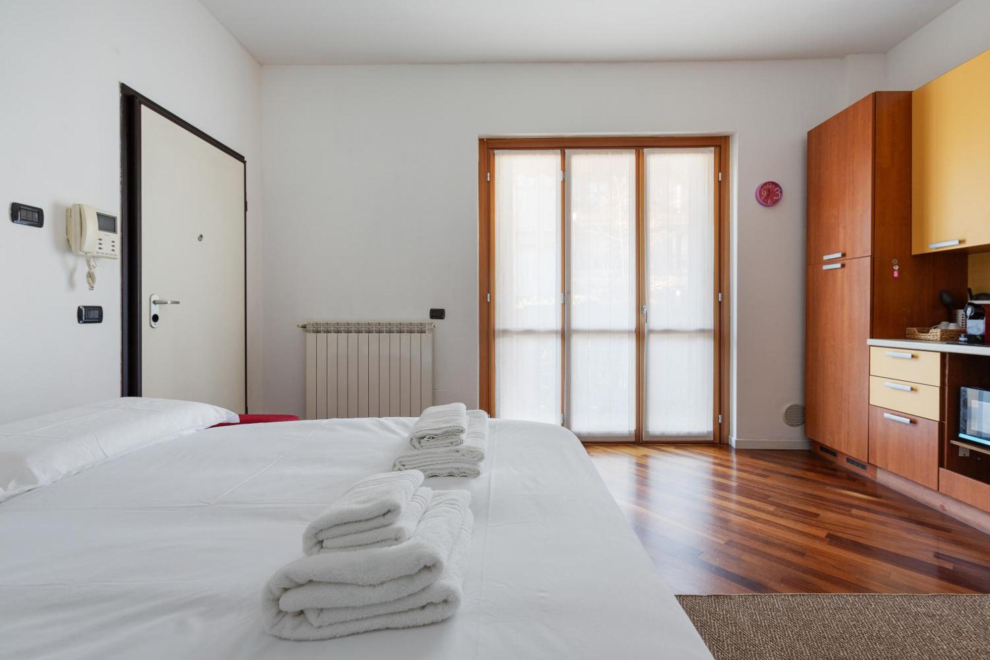 Comfy Only 900m From Affori Fn Station! * Milano