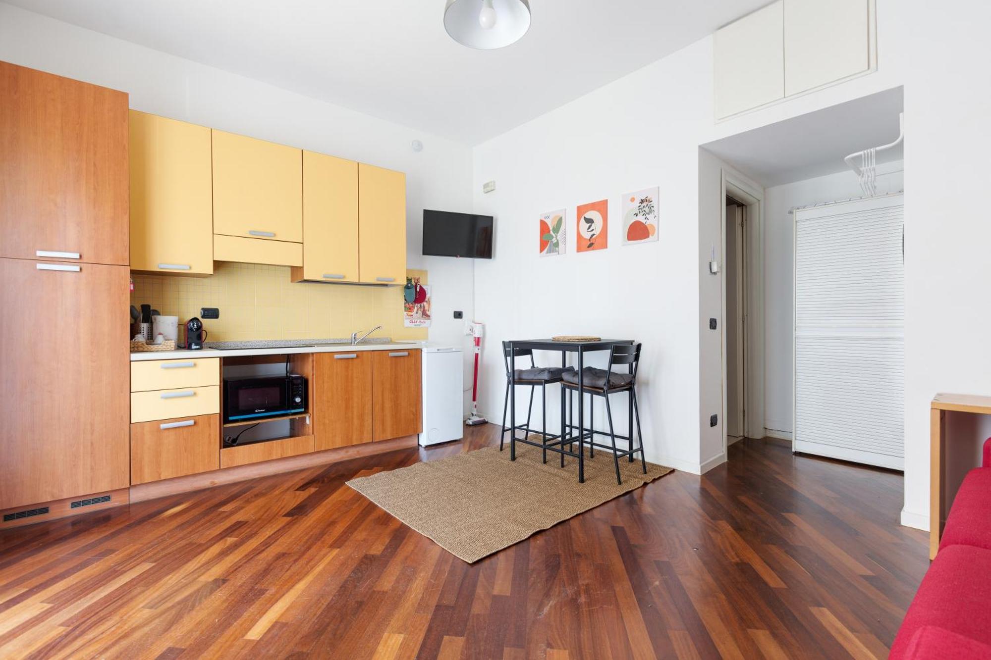 Comfy Only 900m From Affori Fn Station! Milano